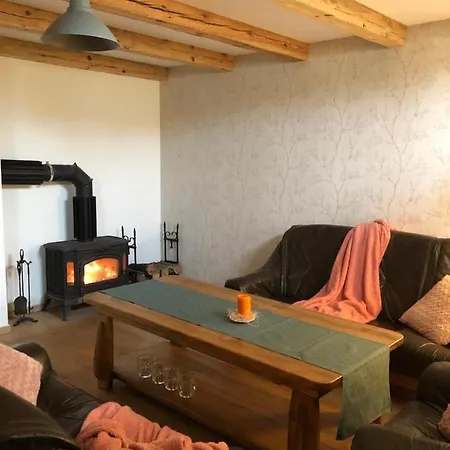 Apartment Wiejski W Domu Nad Jeziorem