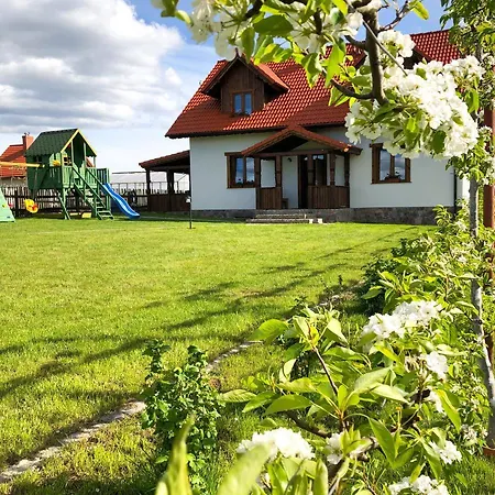 Wiejski W Domu Nad Jeziorem *