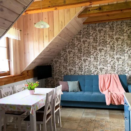 Wiejski W Domu Nad Jeziorem